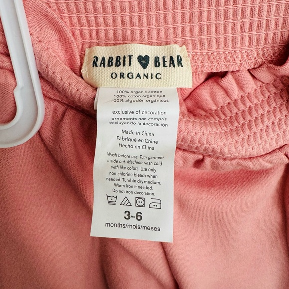 Rabbit + Bear Strawberries Onesie & Ruffle Pants Outfit Set NWT 🍓 - Picture 12 of 14